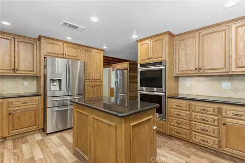 Kitchen - 39382 Prospect, Forest Falls, CA 92339 photo 2 of 2