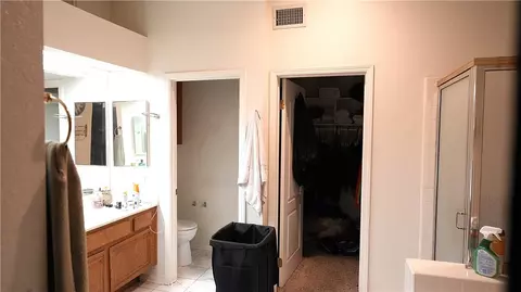 Bath - 14049 Trigger, Victorville, CA 92392 photo 2 of 3