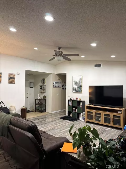 15984 Coronado, Victorville, CA 92394