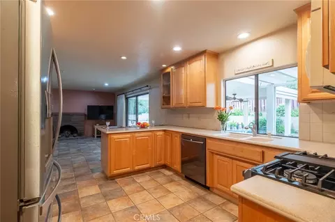 Kitchen - 235 Pinewood Ct, Redlands, CA 92374 photo 2 of 2