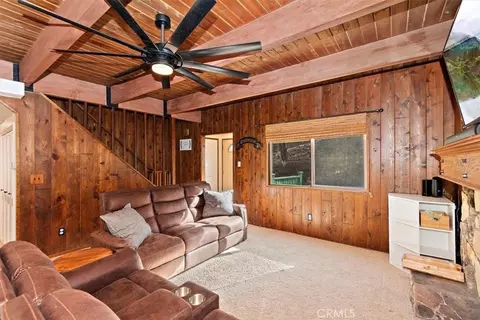 Living - 1241 Innsbruck, Lake Arrowhead, CA 92352 photo 4 of 4