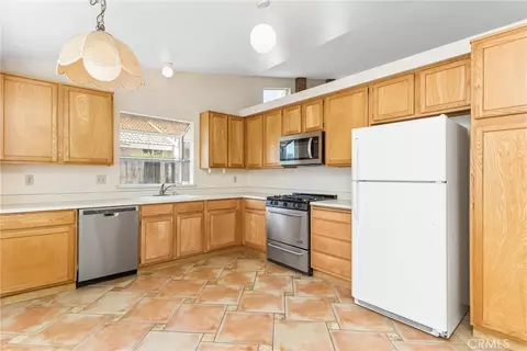 Kitchen - 1227 Darlene Ct, Redlands, CA 92374 photo 1 of 2
