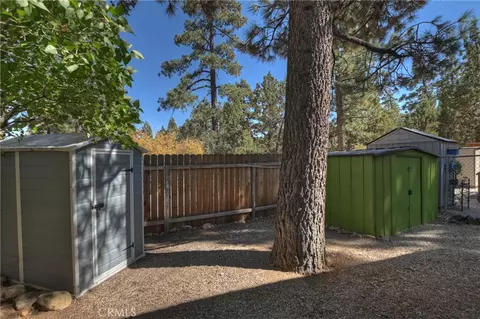 Exterior - 571 Pine Ln, Sugarloaf, CA 92386 photo 2 of 4