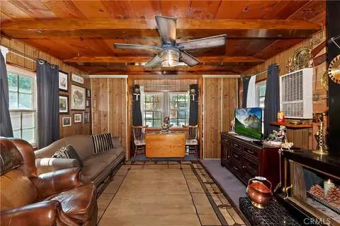 Living - 571 Pine Ln, Sugarloaf, CA 92386 photo 3 of 3