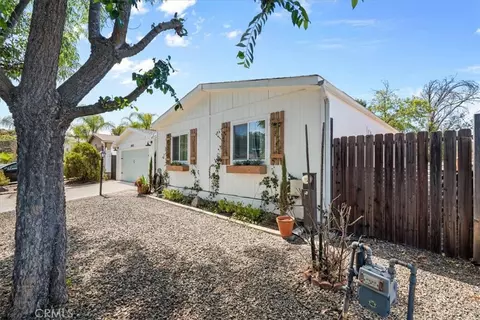 24835 Split Rail, Wildomar, CA 92595 photo 4