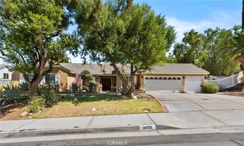 24728 Morning Mist Dr, Moreno Valley, CA 92557