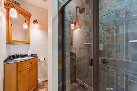 Bath - 191 Fairway, Lake Arrowhead, CA 92352 photo 1 of 5