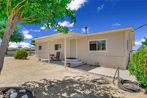4304 Buckthorne St, Phelan, CA 92371 photo 2