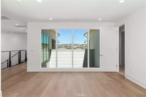 Living - 32345 Daybrook Ter, Temecula, CA 92591 photo 2 of 4