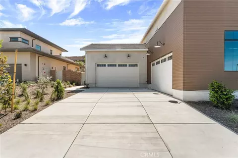 Exterior - 32345 Daybrook Ter, Temecula, CA 92591 photo 5 of 9