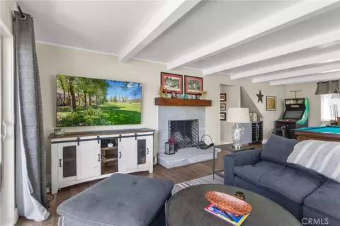 Living - 435 Riviera Dr, Lake Arrowhead, CA 92352 photo 6 of 6