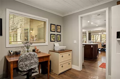 Entry Way - 435 Riviera Dr, Lake Arrowhead, CA 92352 photo 1 of 3