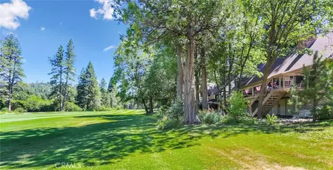 Exterior - 435 Riviera Dr, Lake Arrowhead, CA 92352 photo 5 of 9