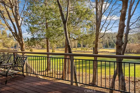 Exterior - 435 Riviera Dr, Lake Arrowhead, CA 92352 photo 8 of 9