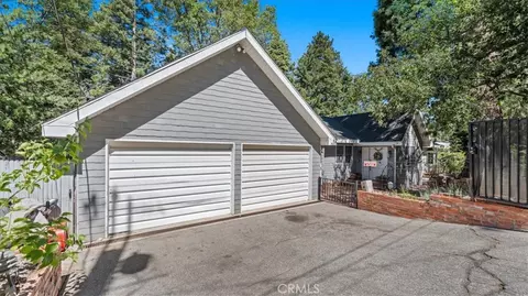 5998 Pine Ave, Angelus Oaks, CA 92305