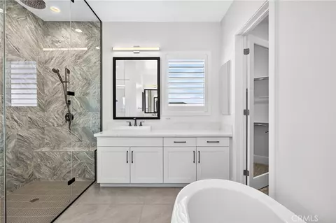 Bath - 39724 Larkspur Ter, Temecula, CA 92591 photo 1 of 6