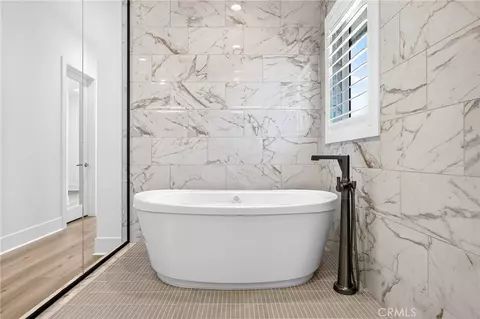 Bath - 39724 Larkspur Ter, Temecula, CA 92591 photo 2 of 6