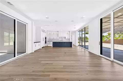 Living - 39724 Larkspur Ter, Temecula, CA 92591 photo 2 of 4