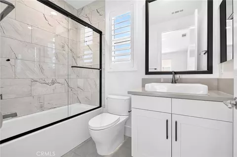 Bath - 39724 Larkspur Ter, Temecula, CA 92591 photo 4 of 6