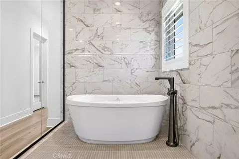 Bath - 39724 Larkspur Ter, Temecula, CA 92591 photo 2 of 6