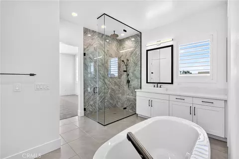 Bath - 39724 Larkspur Ter, Temecula, CA 92591 photo 5 of 6