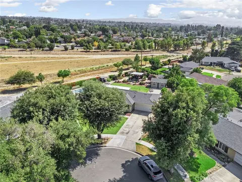 609 Cardinal Ln, Redlands, CA 92374 photo 40