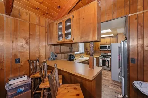 Kitchen - 31175 All Vw, Running Springs, CA 92382 photo 2 of 4