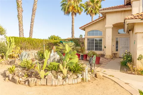 Exterior - 501 Redding Way, Perris, CA 92570 photo 5 of 13