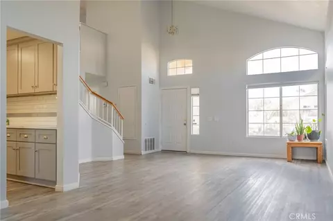 Living - 501 Redding Way, Perris, CA 92570 photo 3 of 5