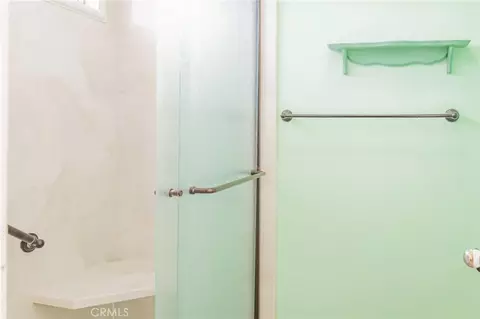 Bath - 501 Redding Way, Perris, CA 92570 photo 11 of 13