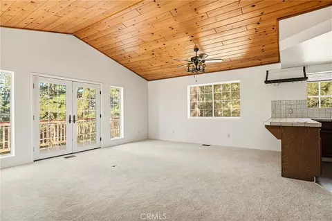 Living - 30930 Glen Oak, Running Springs, CA 92382 photo 2 of 6