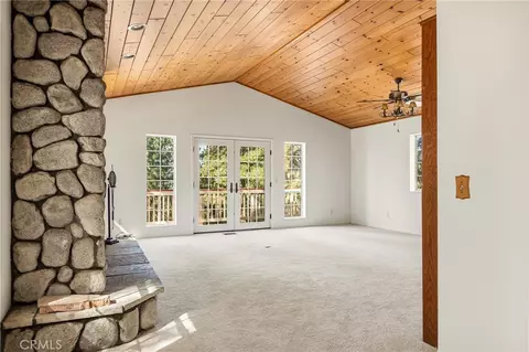 Living - 30930 Glen Oak, Running Springs, CA 92382 photo 1 of 6