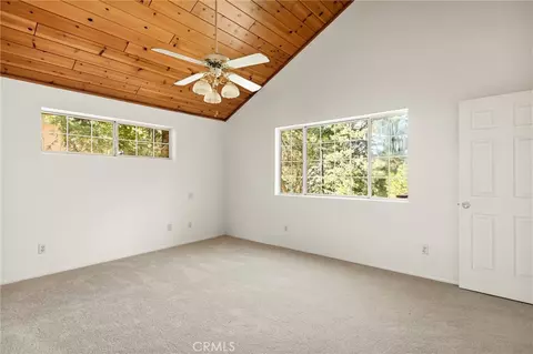 Bedroom - 30930 Glen Oak, Running Springs, CA 92382 photo 3 of 5