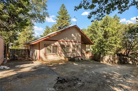 Exterior - 30930 Glen Oak, Running Springs, CA 92382 photo 2 of 2