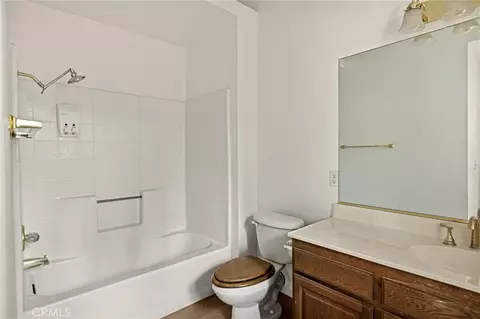 Bath - 30930 Glen Oak, Running Springs, CA 92382 photo 1 of 2