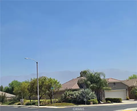 237 White Sands, Beaumont, CA 92223 photo 2