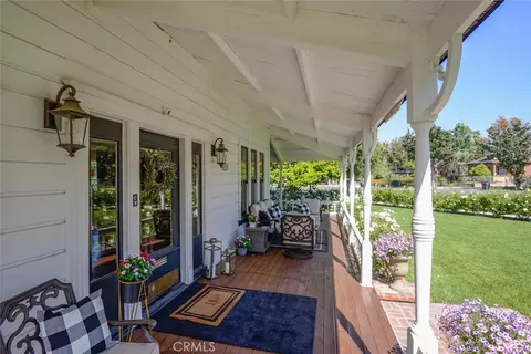 1052 E Grand Blvd, Corona, CA 92879 photo 3