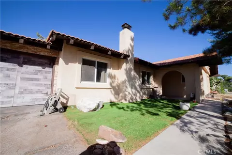 Exterior - 8899 Camphor Ave, Hesperia, CA 92345 photo 3 of 15