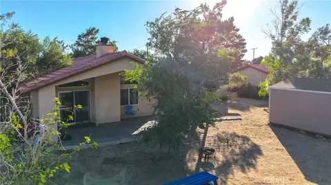 Exterior - 8899 Camphor Ave, Hesperia, CA 92345 photo 16 of 17