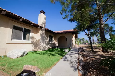 Exterior - 8899 Camphor Ave, Hesperia, CA 92345 photo 3 of 17