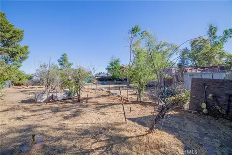 Exterior - 8899 Camphor Ave, Hesperia, CA 92345 photo 12 of 15