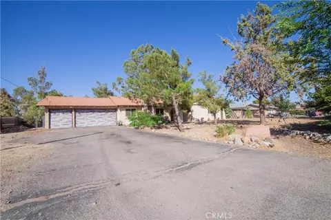 Exterior - 8899 Camphor Ave, Hesperia, CA 92345 photo 2 of 17