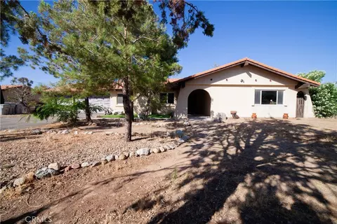 Exterior - 8899 Camphor Ave, Hesperia, CA 92345 photo 7 of 17