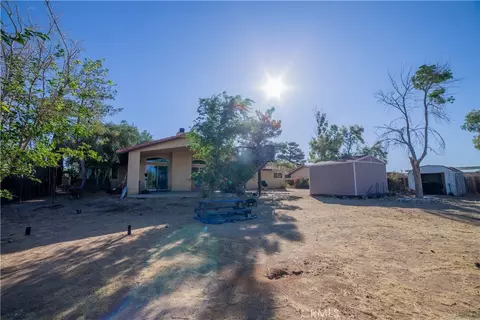Exterior - 8899 Camphor Ave, Hesperia, CA 92345 photo 8 of 17