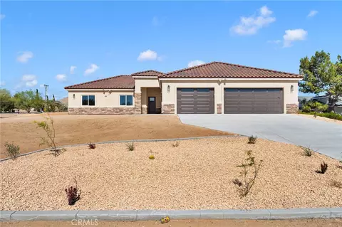 15991 Tao Rd, Apple Valley, CA 92307