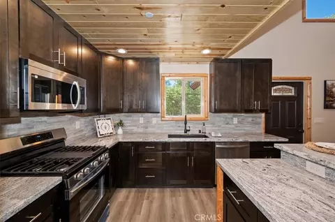 478 Cedar, Sugarloaf, CA 92386 photo 17