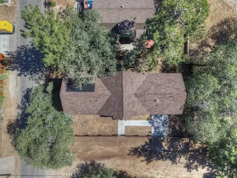 478 Cedar, Sugarloaf, CA 92386 photo 45