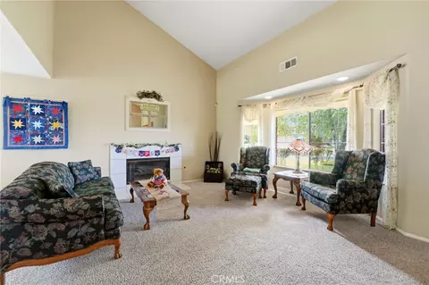 Living - 35624 Katona Ct, Yucaipa, CA 92399 photo 2 of 4