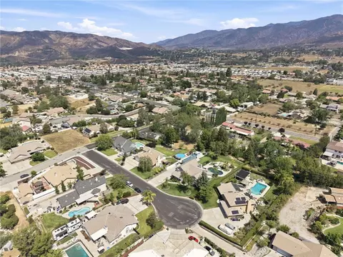 View/Area - 35624 Katona Ct, Yucaipa, CA 92399 photo 16 of 18