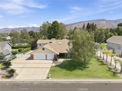 View/Area - 35624 Katona Ct, Yucaipa, CA 92399 photo 1 of 18
